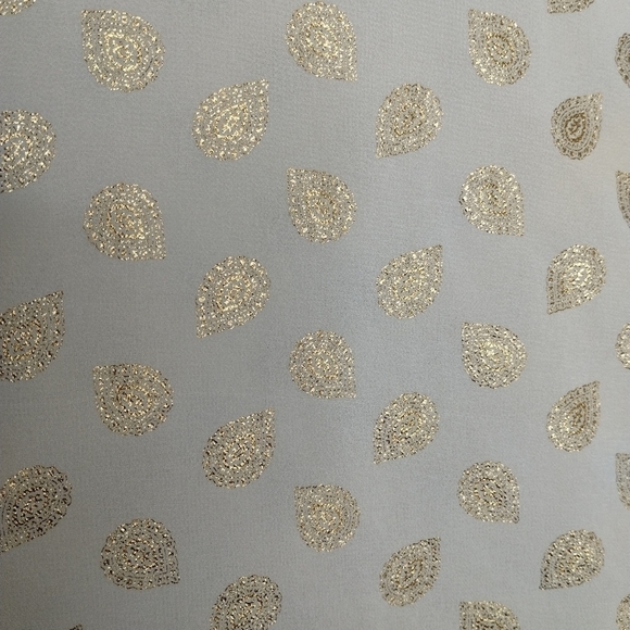 Michael Michael Kors Sheer Side Tie White Top with Gold Leaf Print Size 1X - Picture 4 of 8